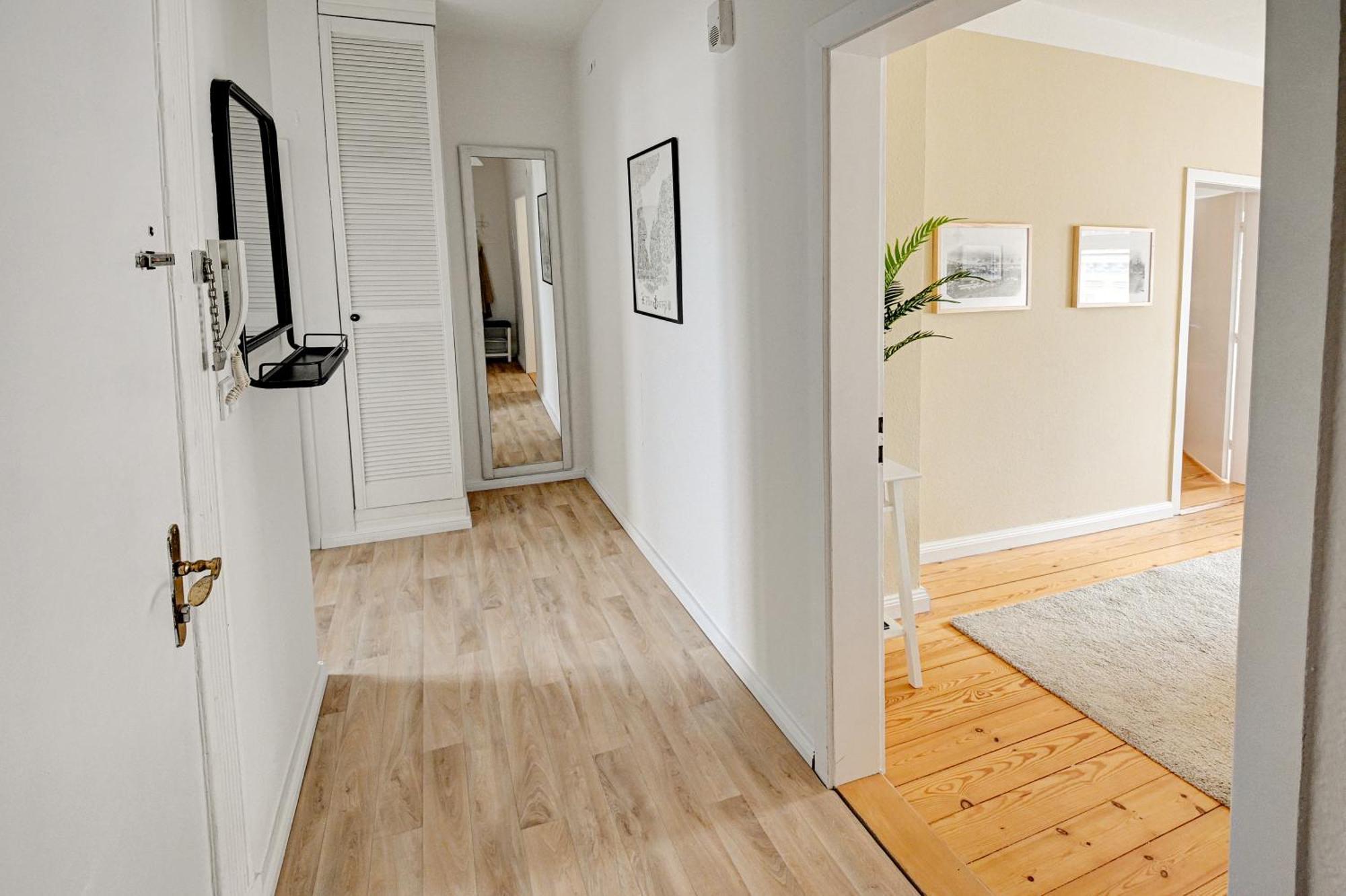 Mittendrin - Apartment Mit 2 Balkonen Sehr Zentral Flensburg Dış mekan fotoğraf