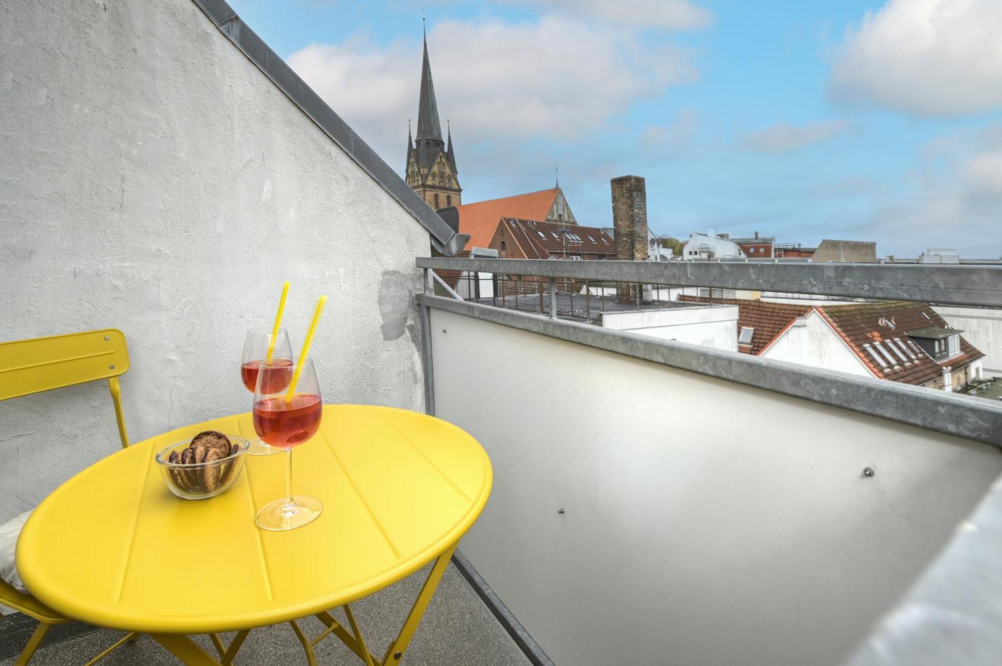 Mittendrin - Apartment Mit 2 Balkonen Sehr Zentral Flensburg Dış mekan fotoğraf
