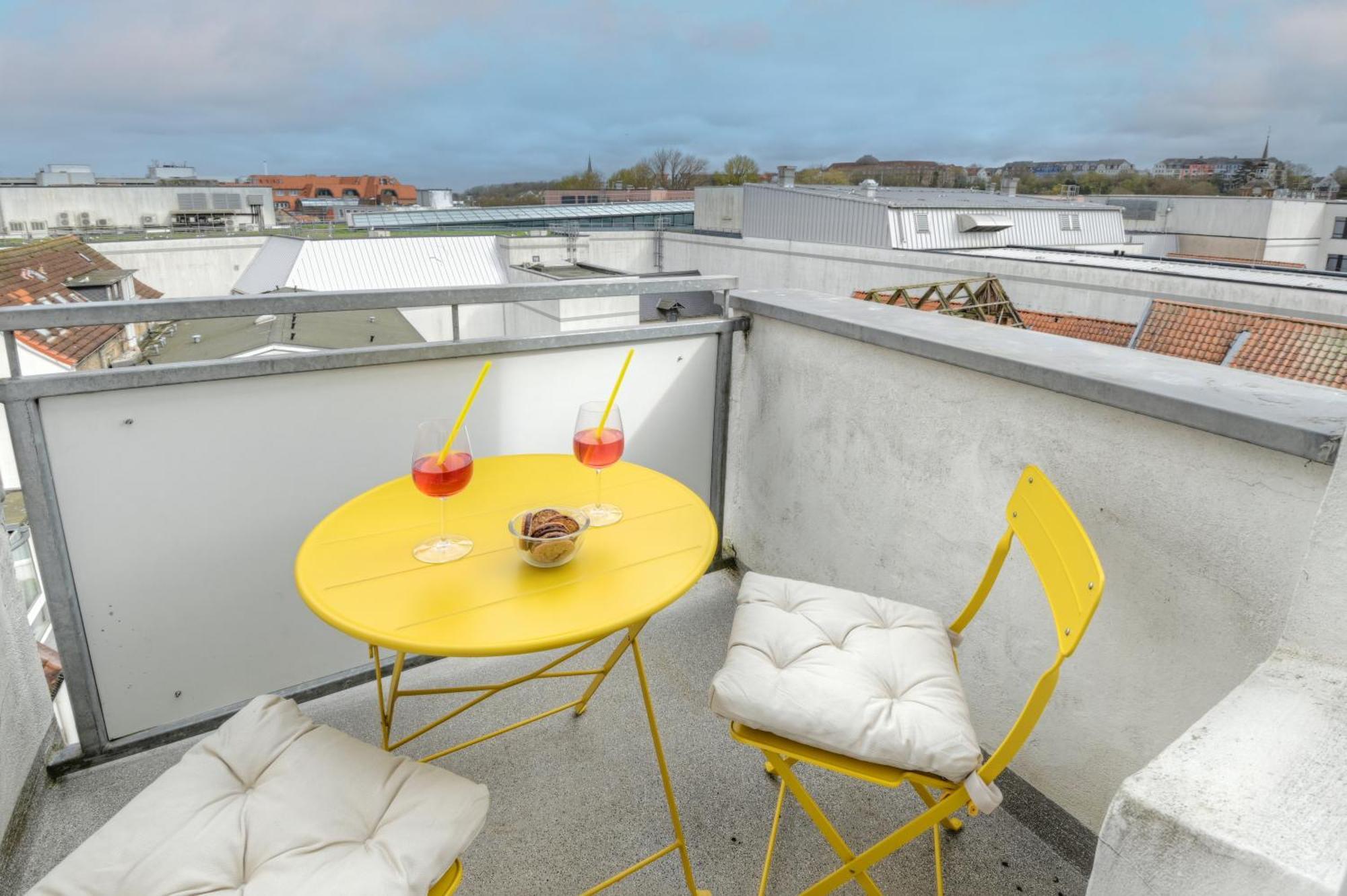 Mittendrin - Apartment Mit 2 Balkonen Sehr Zentral Flensburg Dış mekan fotoğraf
